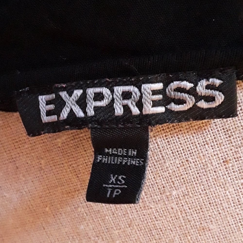 Cute Express Top - Picture 4 of 5